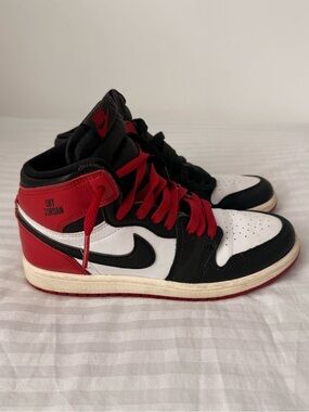 Nike High-Top Sneakers in Black, White & Red